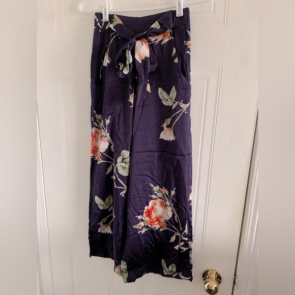 Aritzia Wilfred Faun Pant Wide-Leg Navy Blue with Floral Print XXS - Picture 7 of 11